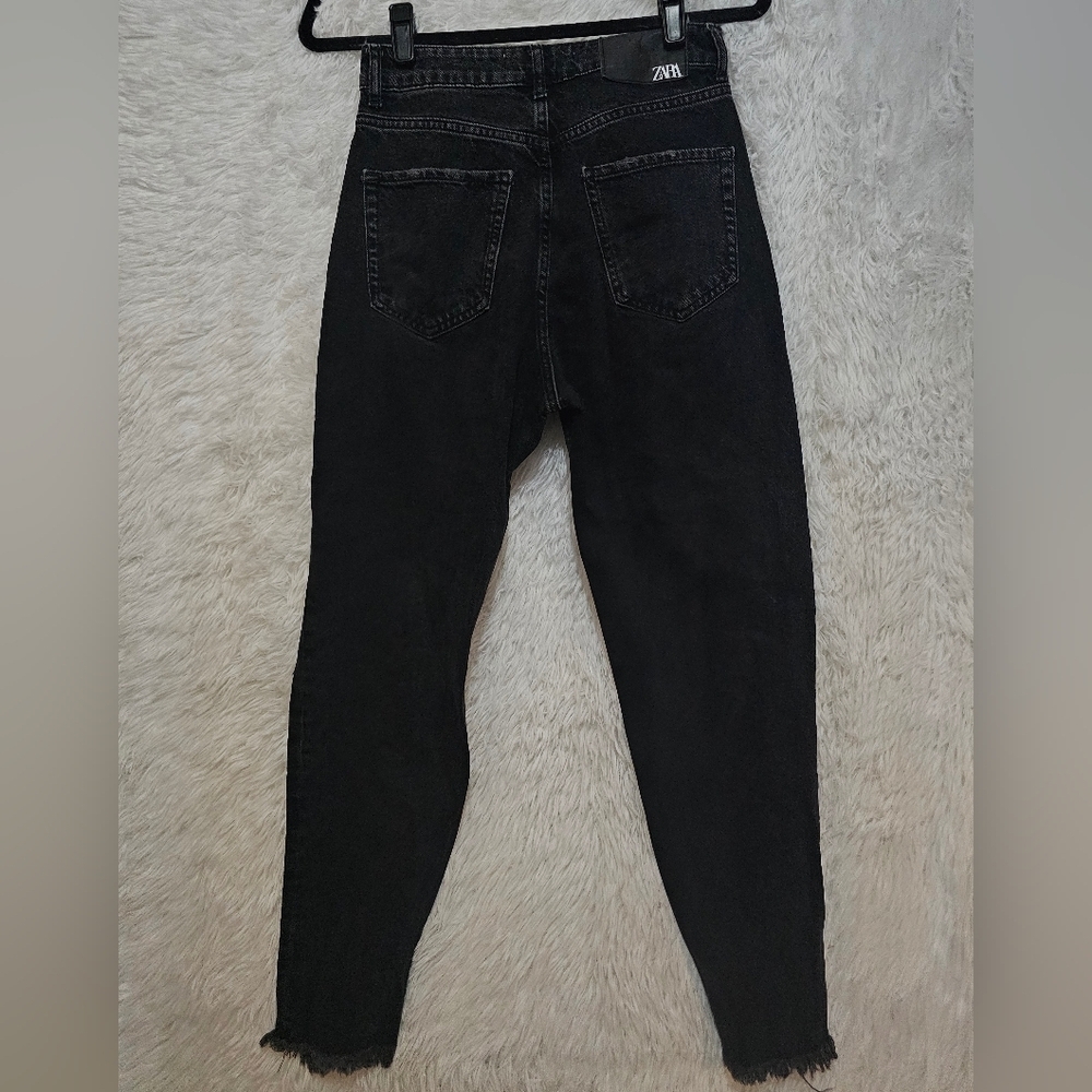 Zara High Rise Black Ripped Jeans - Picture 4 of 15